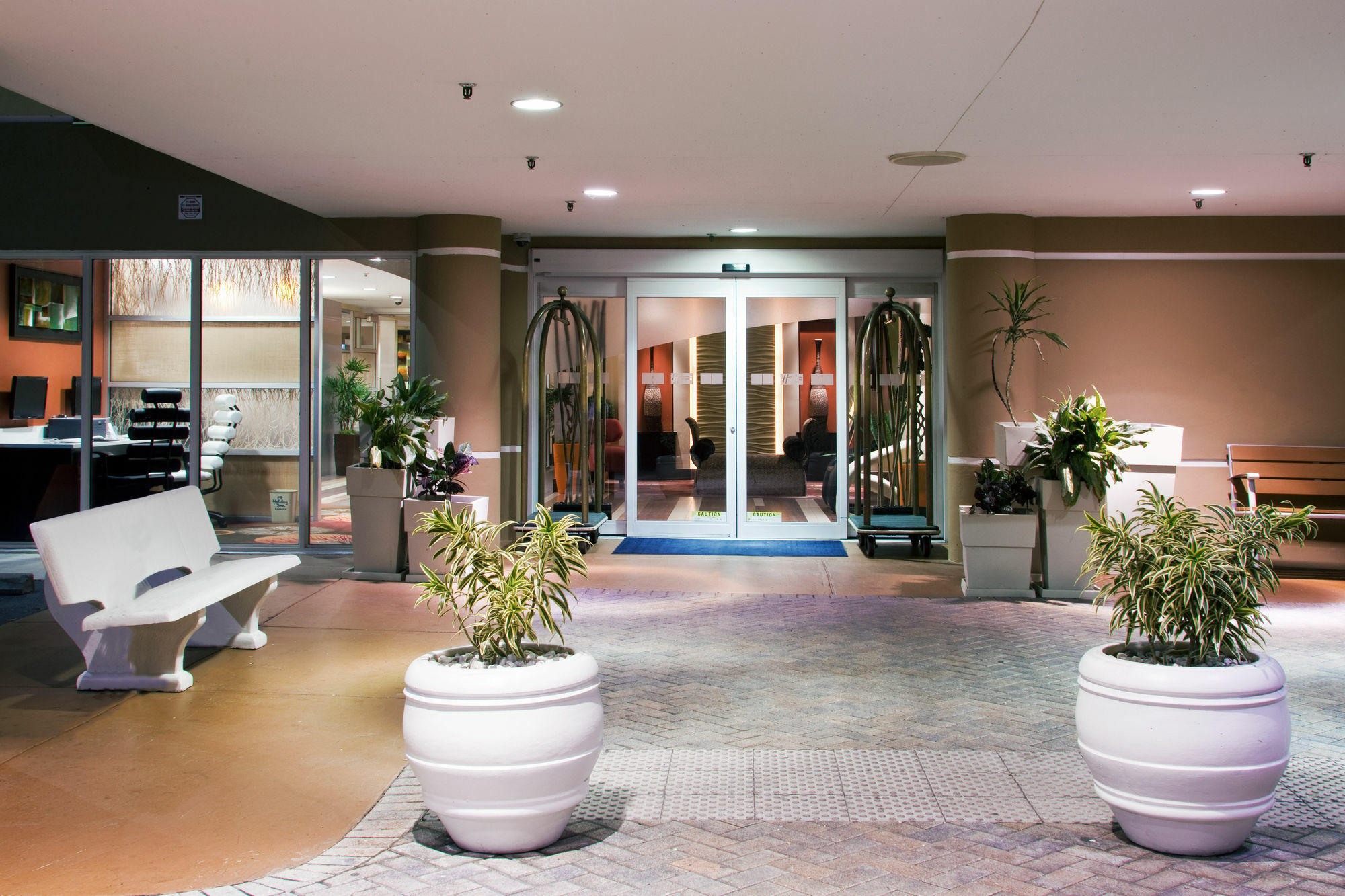 Resort Express Lauderdale Cruise-airport By Ihg