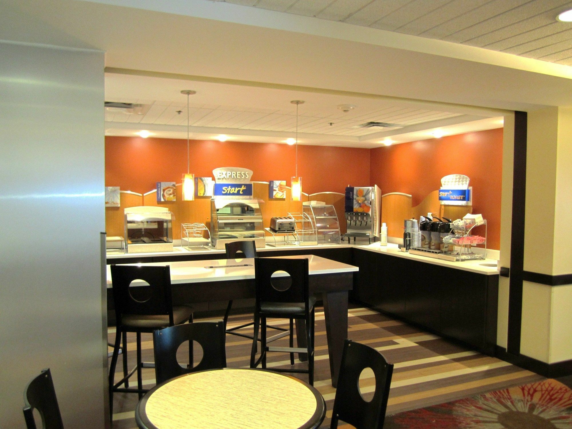 Express Lauderdale Cruise-airport By Ihg