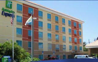 Resort Express Lauderdale Cruise-airport By Ihg Fort Lauderdale