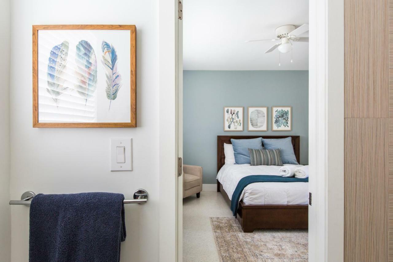 Lovely On The Canal With A Pool Apartment Fort Lauderdale