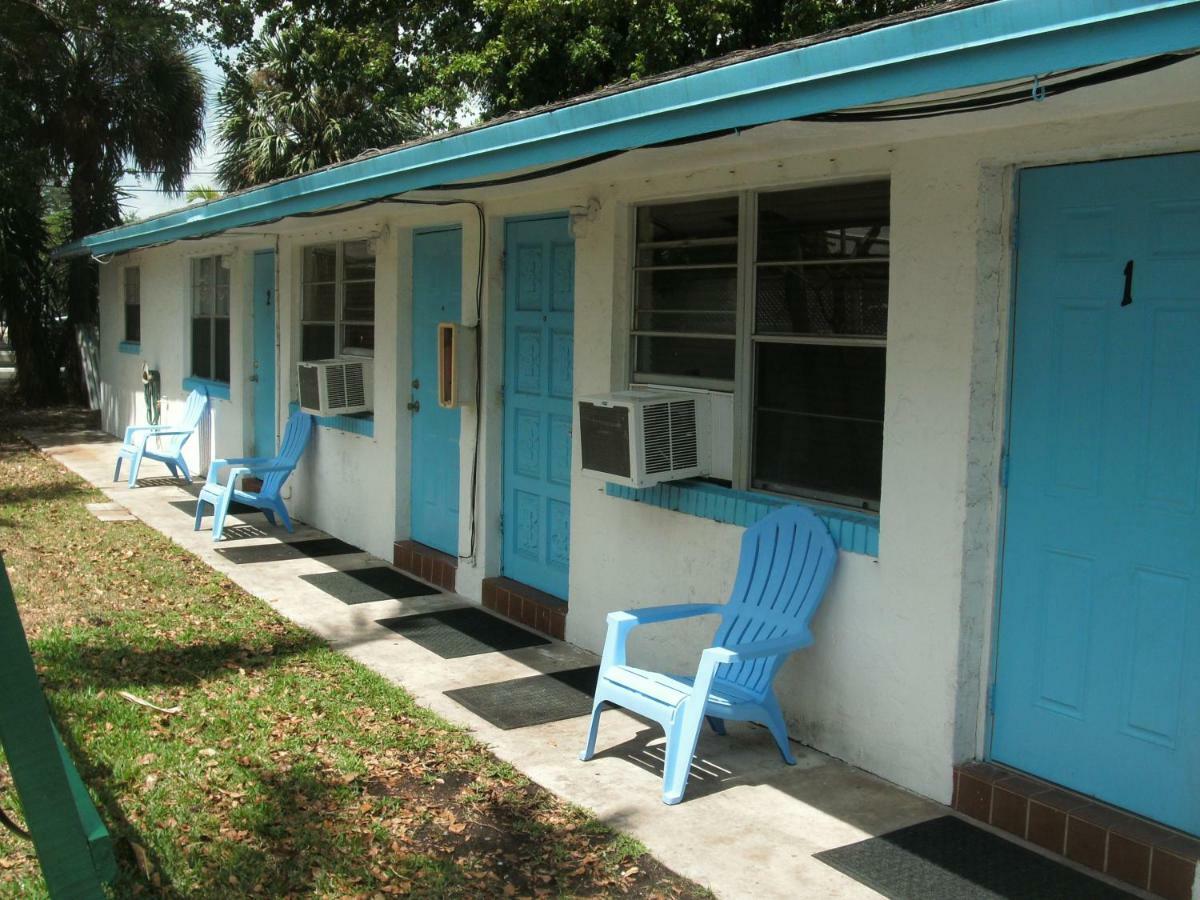 Newly Furnished Large, Clean, Quiet Private Unit * Fort Lauderdale