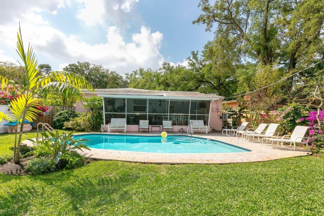 Villa Floral Oasis *