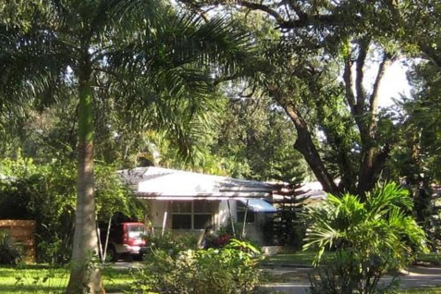 Floral Oasis Fort Lauderdale