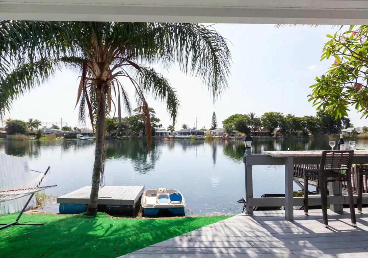 3,2 Lake House With Water Front Bar Fort Lauderdale