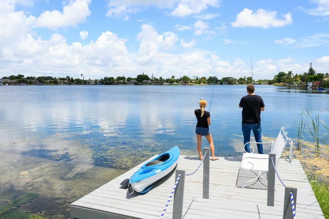 Docking Area - 3/2 Lake House - Water Activities And Docking Area Holiday home