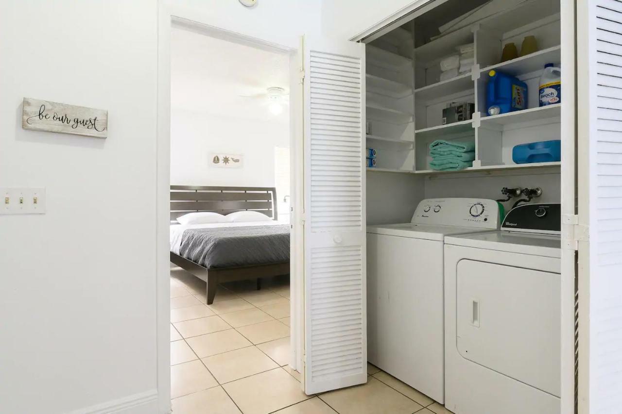 Docking Area - 3/2 Lake House - Water Activities And Docking Area Holiday home Fort Lauderdale