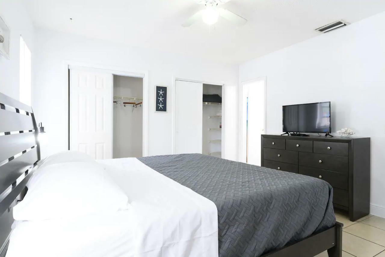 Docking Area - 3/2 Lake House - Water Activities And Docking Area Holiday home Fort Lauderdale