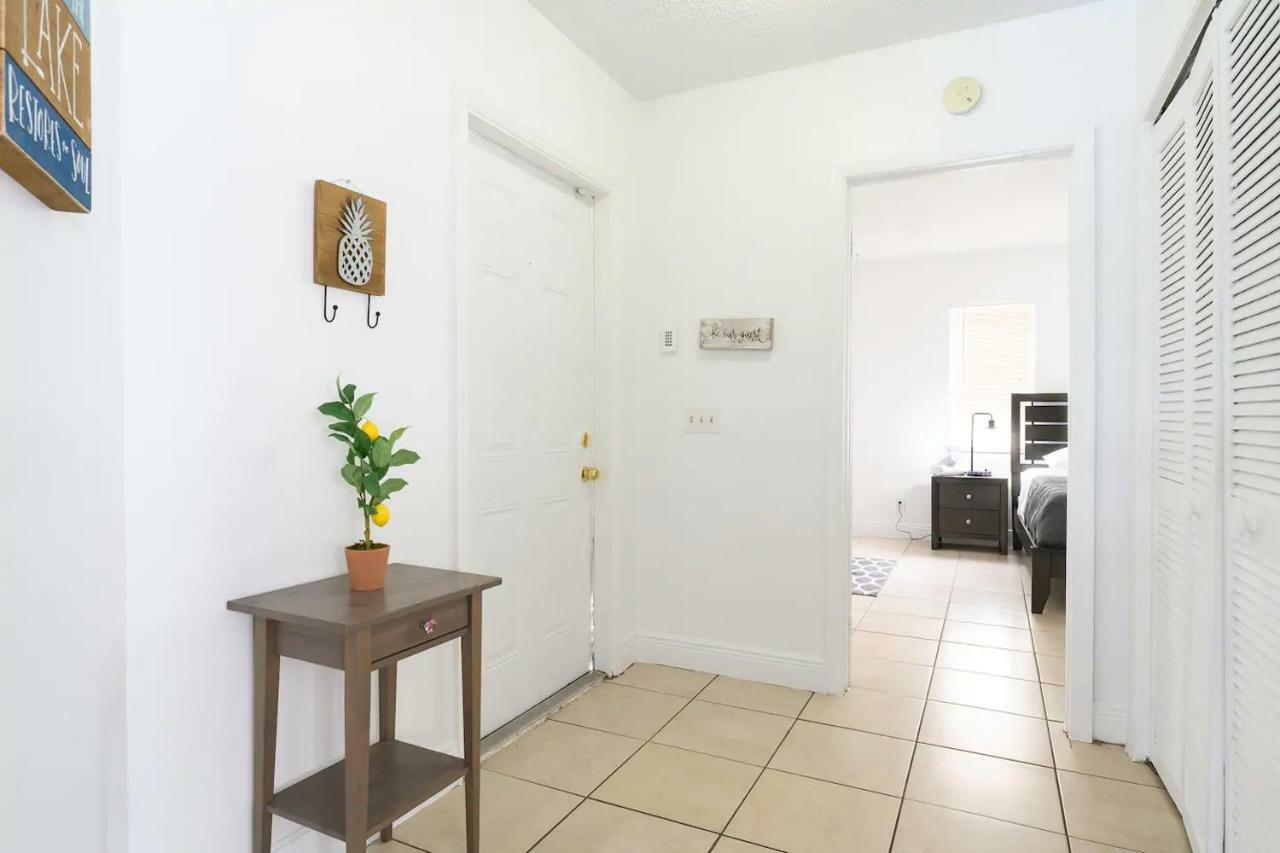 Docking Area - 3/2 Lake House - Water Activities And Docking Area Holiday home Fort Lauderdale