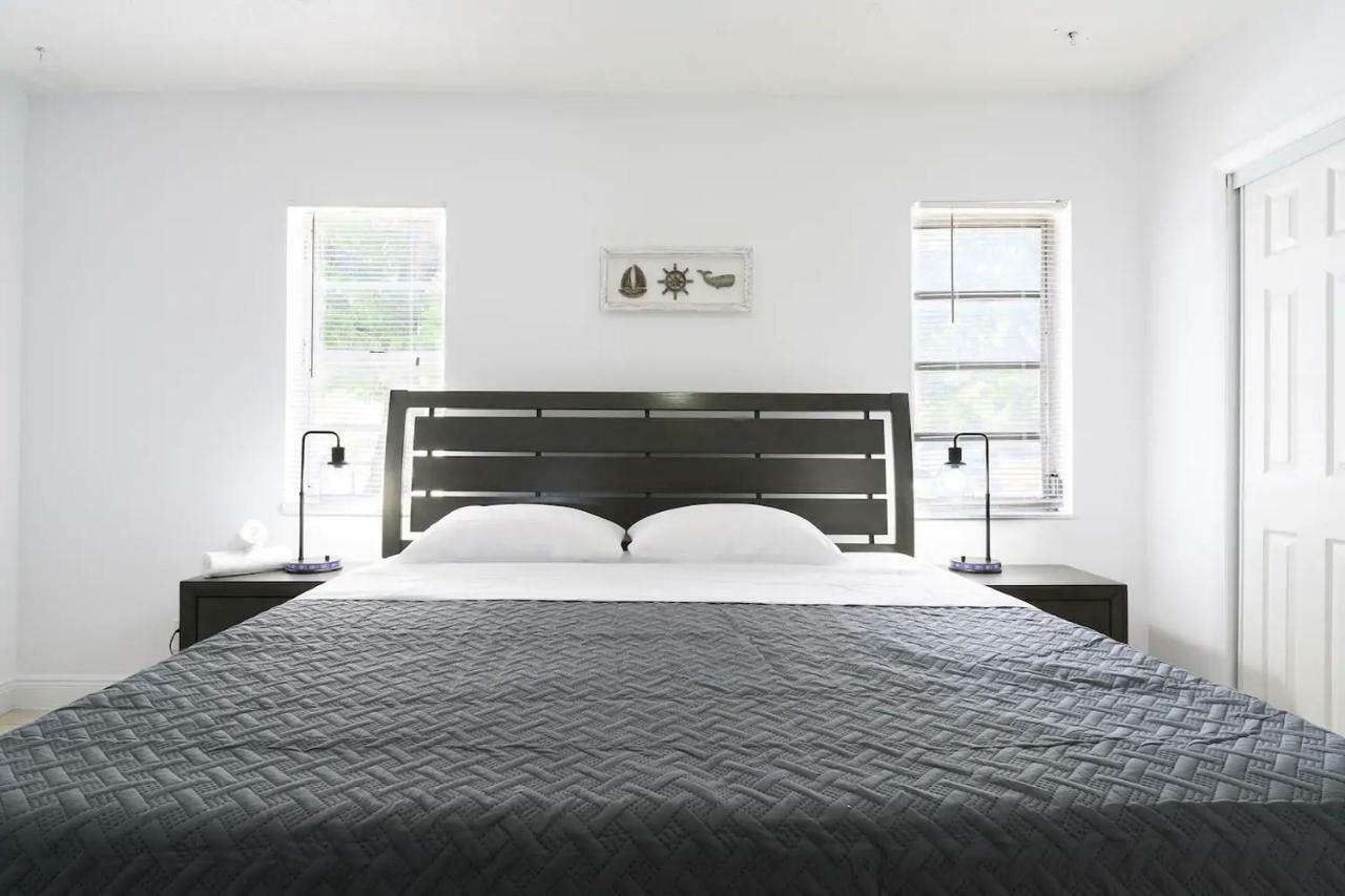 Holiday home Docking Area - 3/2 Lake House - Water Activities And Docking Area *