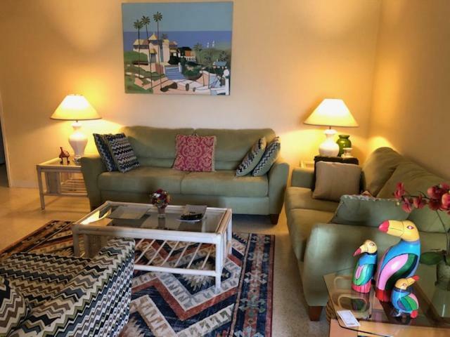 Caravelle Fort Lauderdale