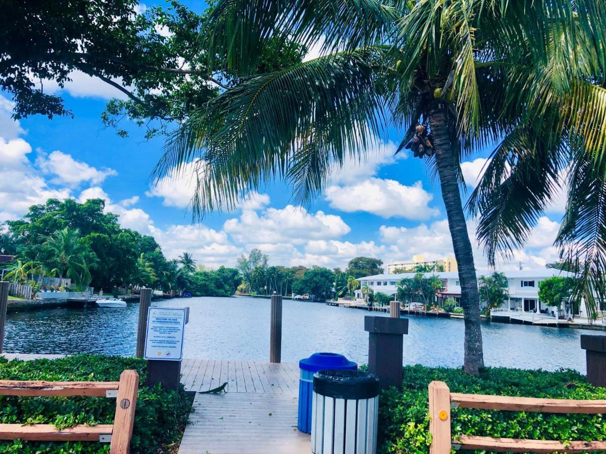 One Bedroom Apt With Private Patio Near Beach