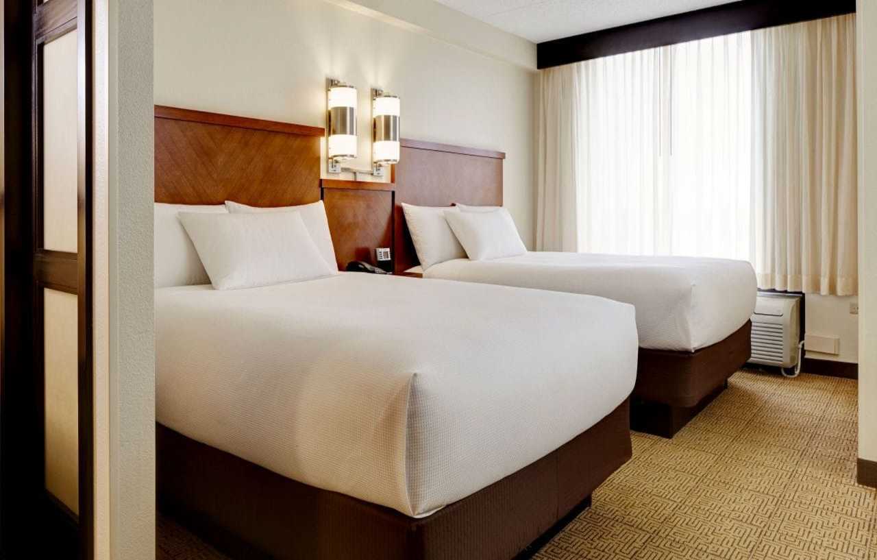 Hyatt Place Lauderdale Cruise Port & Convention Center