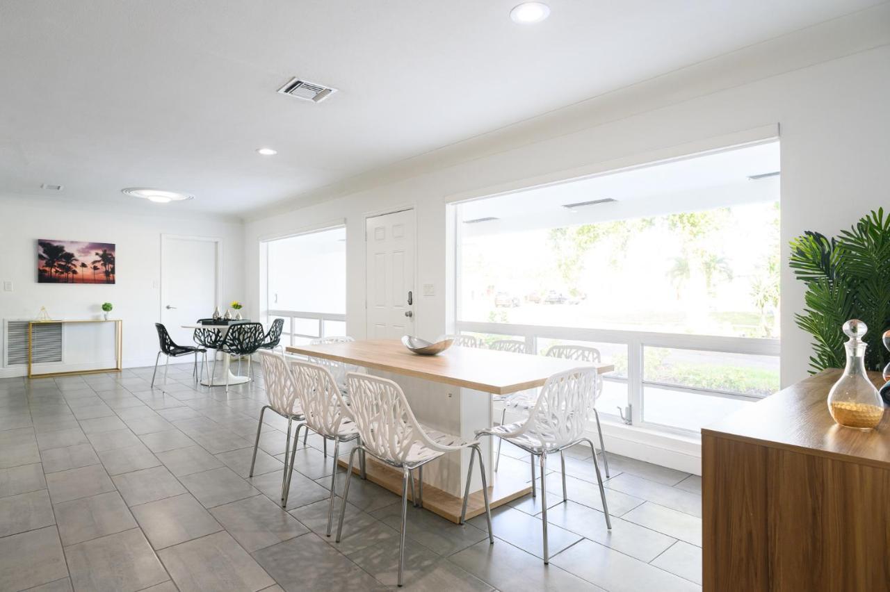 Villa Luxury Casa 4 Bedrooms With Pool & Game 15 Mins To Ocean Fort Lauderdale