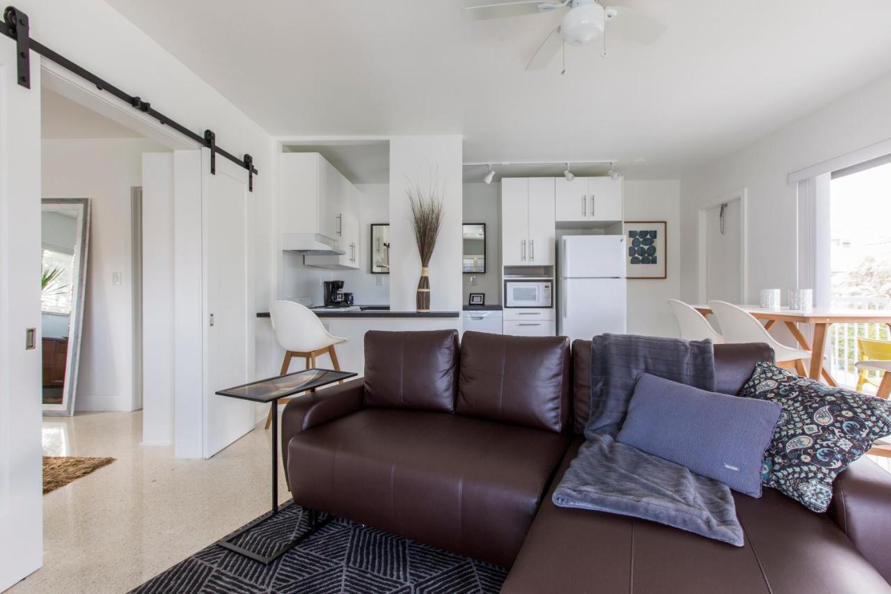 Spectacular View On The Canal, Lauderdale, Very Clean, Free Parking & Wifi Apartment Fort Lauderdale