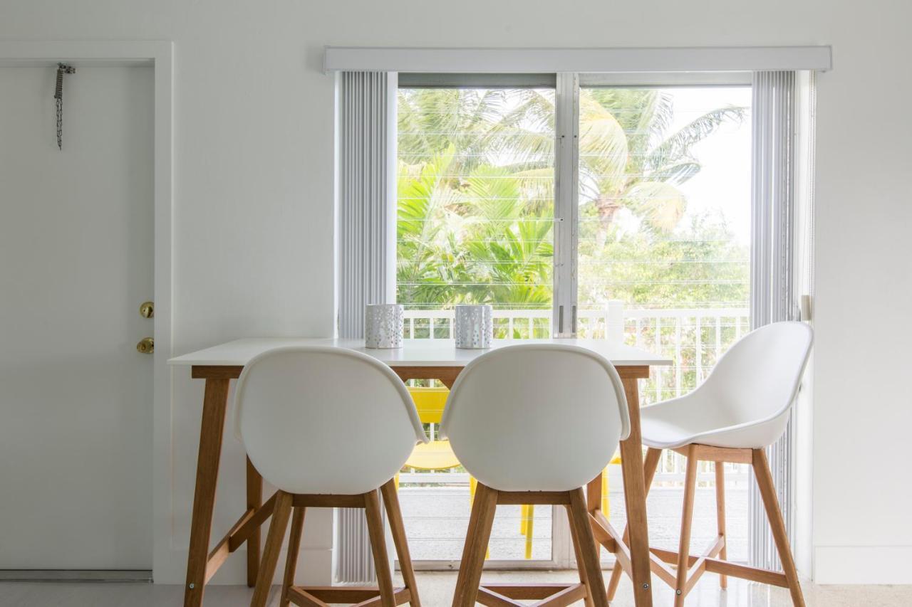 Spectacular View On The Canal, Lauderdale, Very Clean, Free Parking & Wifi Apartment