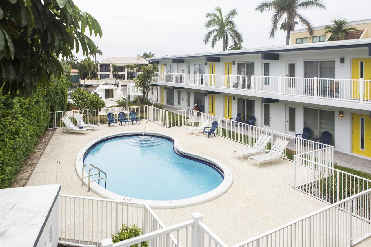 Spectacular View On The Canal, Lauderdale, Very Clean, Free Parking & Wifi Apartment