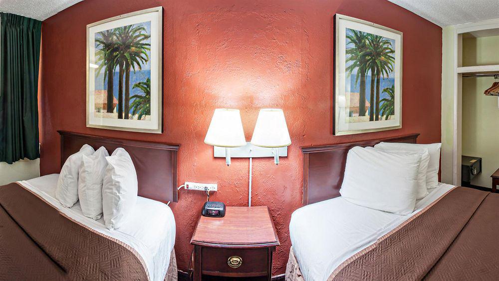 Travelodge By Wyndham Lauderdale 3* Fort Lauderdale