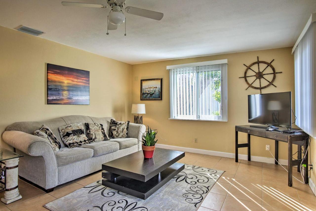 Ft Lauderdale Townhome On Canal - 3 Mi To Beach! Holiday home *