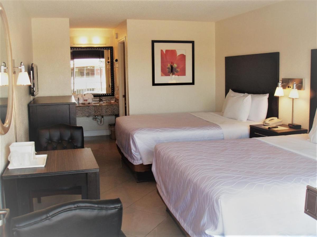 Red Carpet Airport Lauderdale Hotel 2*