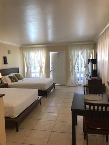 Aqualina Fort Lauderdale