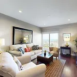 Harbor Haven 805