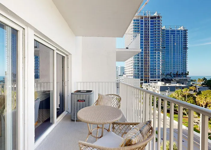 Harbor Haven 805
