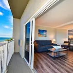 Sun Tower Hotel & Suites On The Beach