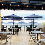 Sun Tower Hotel & Suites On The Beach