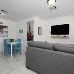 Relax And Enjoy Fort Lauderdale Beach!