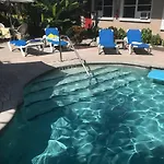 Inn Leather Guest House-Gay Male Only