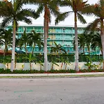 Best Western Plus Oceanside Inn