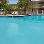 Ramada By Wyndham Fort Lauderdale Airport/Cruise Port