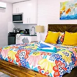 Casa Cordova Apartments By Lowkl