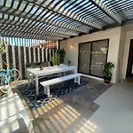 Luxury Villa With California King