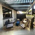Luxury Villa With California King