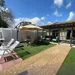 Luxury Villa With California King