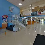 Rodeway Inn & Suites Fort Lauderdale Airport & Cruise Port