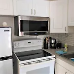 Manhattan Tower Apartment Hotel