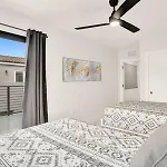 New 4Br W Pool Walk To Las Olas 5Mins To Beach