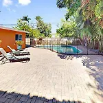 Hidden Gem Vacation Villa W Private Pool & Tikihut