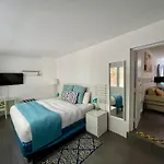 Nobleton Hotel