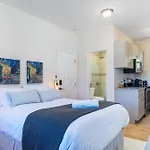 Peaceful Urban Escape Close To Las Olas & Beach