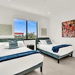 Ocean Wave Deluxe Brand New Apartments