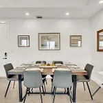 Ocean Wave Deluxe Brand New Apartments