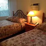 Summerland Suites