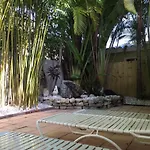 Coral Reef Guesthouse