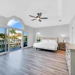 Villa On Intracoastal Beach In Proximity Waterfront Views Access Fogg Key Vlllas