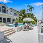 Villa On Intracoastal Beach In Proximity Waterfront Views Access Fogg Key Vlllas