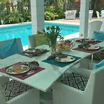 New! Waterfront Heated Pool, Fishing Pier, Designer Touches, 2Mi To Beach