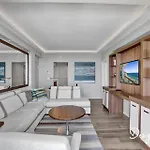 Stunning Beachfront Luxury- Your Perfect Getaway!